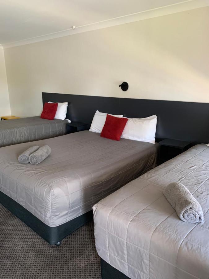 Altona Motel Uralla Екстер'єр фото