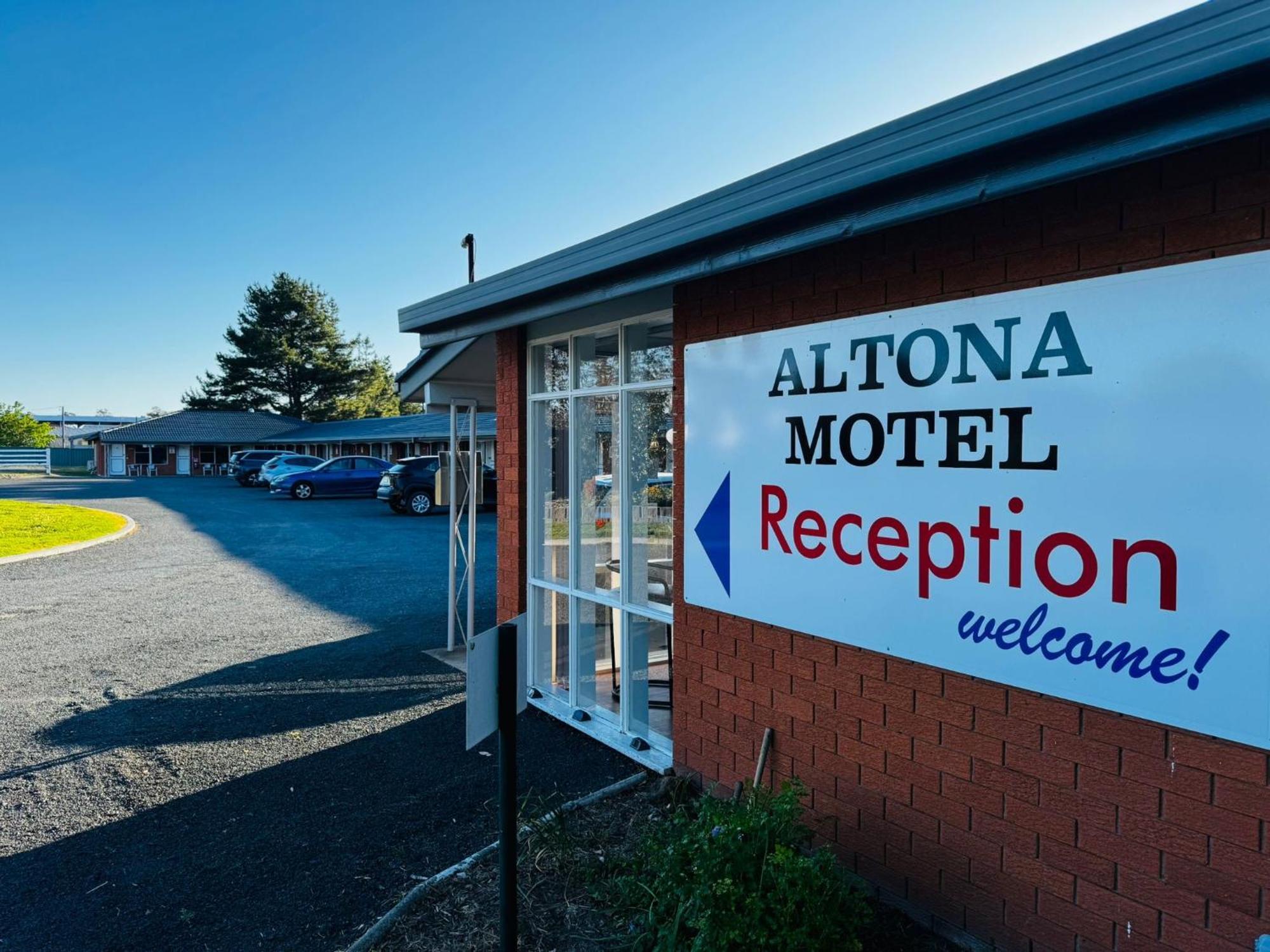 Altona Motel Uralla Екстер'єр фото